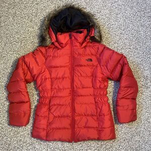North Face Down Puffer Jacket Women Size M Red 550 Fill Gorpcore Fur Collar Hood